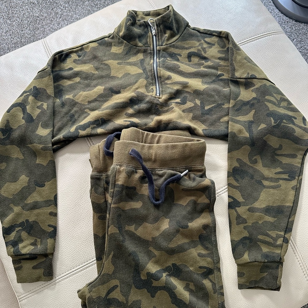 2 piece Jogger Size Small